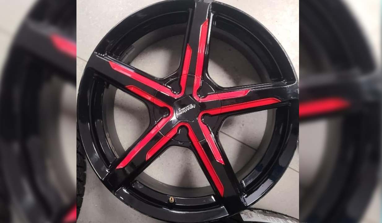 red rims